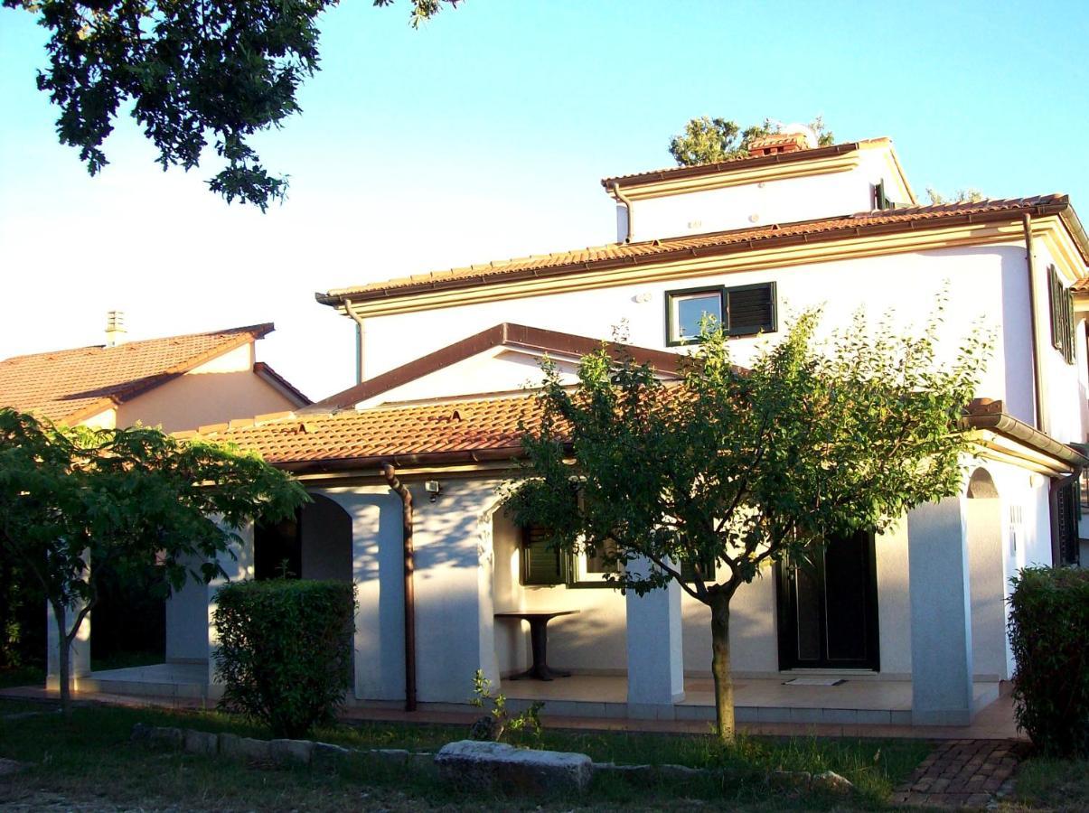 Apartman Dora Pula Zewnętrze zdjęcie