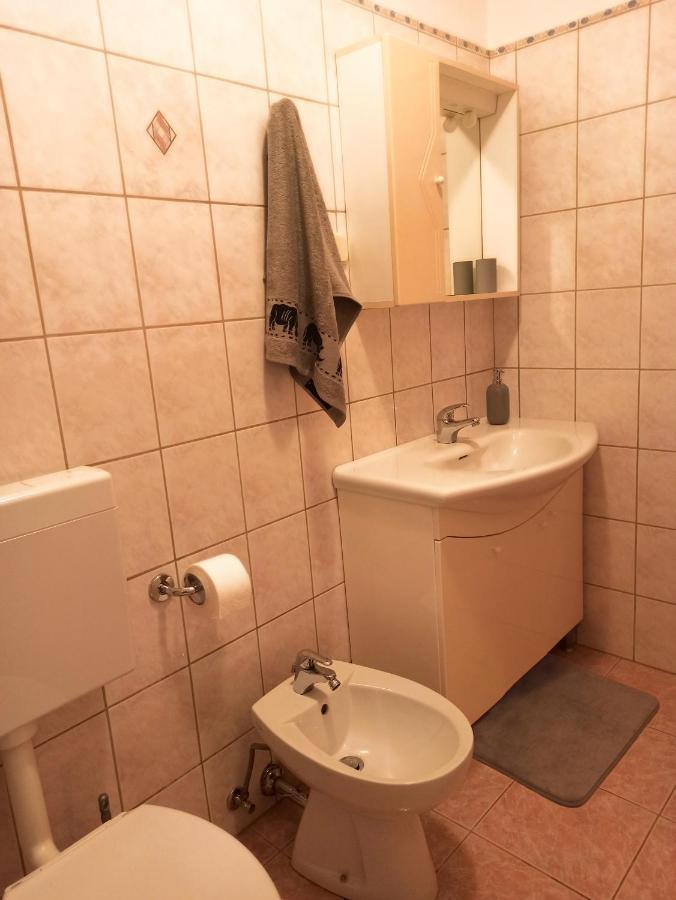 Apartman Dora Pula Zewnętrze zdjęcie
