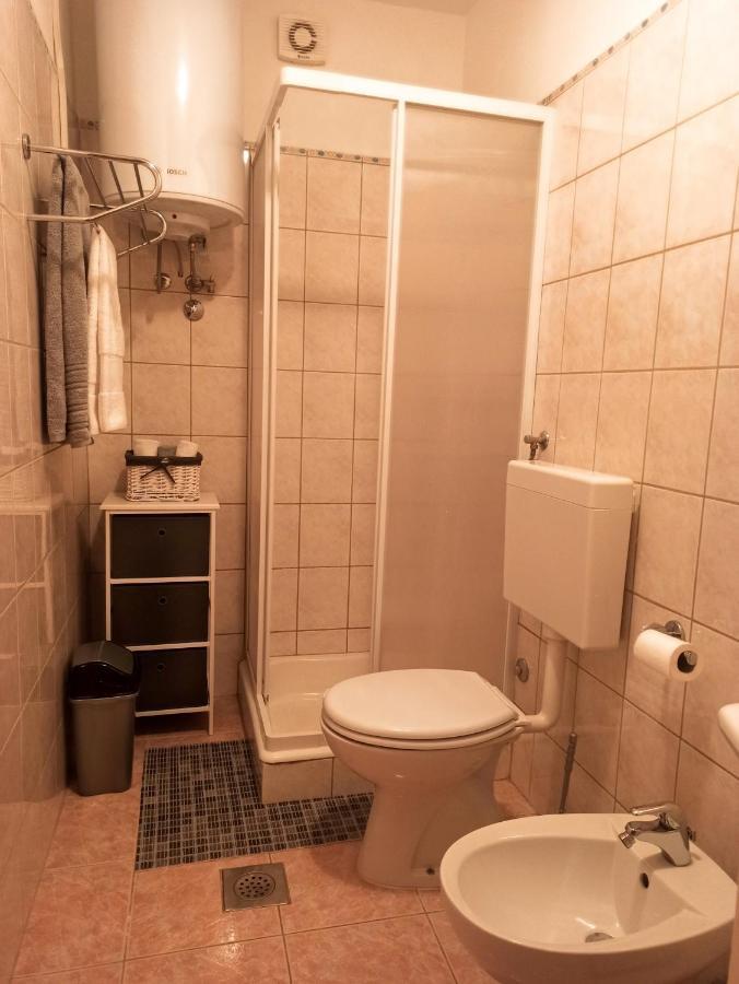 Apartman Dora Pula Zewnętrze zdjęcie